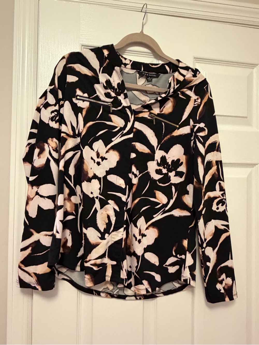 Black & Blush Floral Zip-Front Women's Top